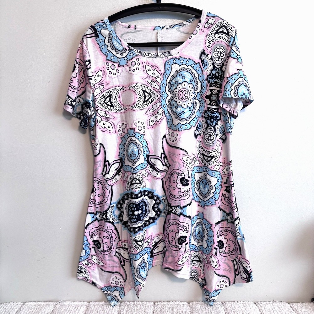 Womens Short Sleeve Geometric  Pattern Tunic Top Size L Feminine Casual Boho